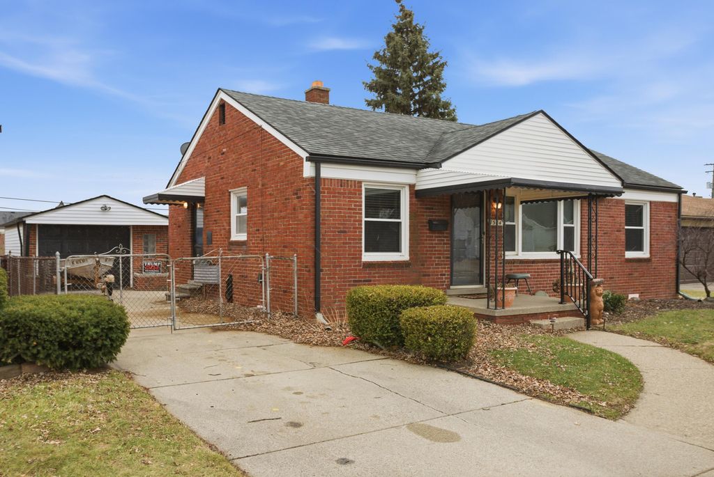 7324 Mckinley, City Of Center Line, MI 48015