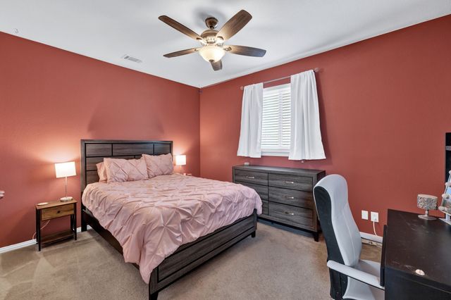 1621 Jasmine Trail, Savannah, TX 76227