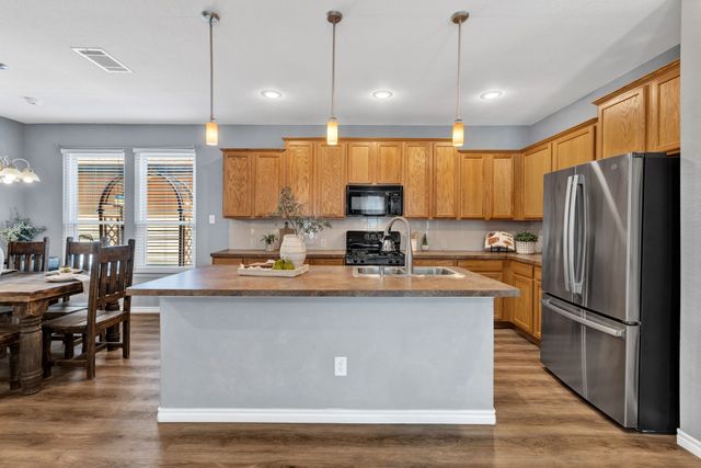 1621 Jasmine Trail, Savannah, TX 76227