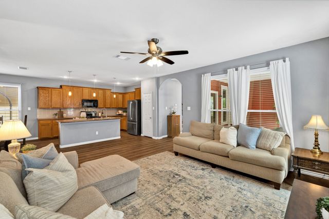 1621 Jasmine Trail, Savannah, TX 76227