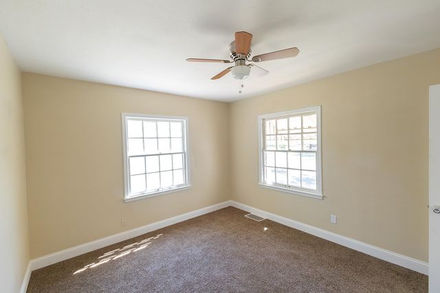 1952 S Emporia Ave, Wichita, KS 67211