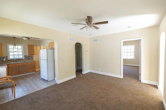 1952 S Emporia Ave, Wichita, KS 67211