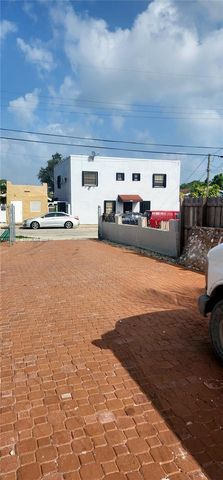 150 NW 17th Ct, Miami, FL 33125