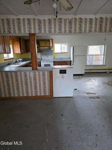 18 Lower Turnpike Road, Granville, NY 12832