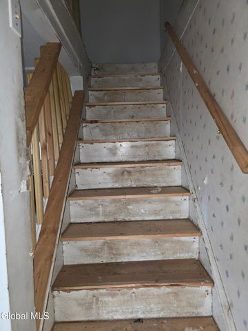 18 Lower Turnpike Road, Granville, NY 12832