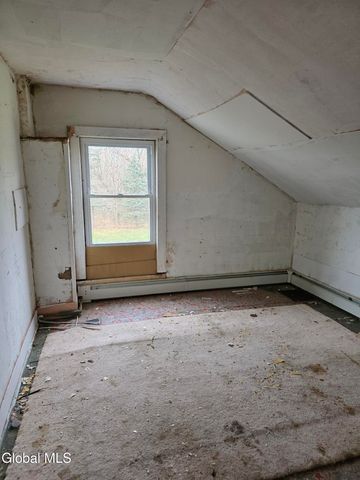 18 Lower Turnpike Road, Granville, NY 12832