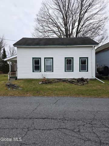 18 Lower Turnpike Road, Granville, NY 12832