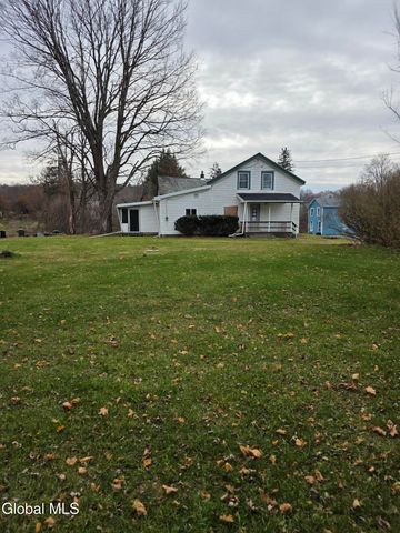 18 Lower Turnpike Road, Granville, NY 12832