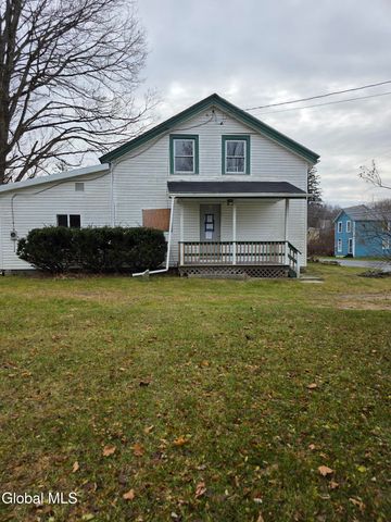 18 Lower Turnpike Road, Granville, NY 12832