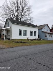 18 Lower Turnpike Road, Granville, NY 12832