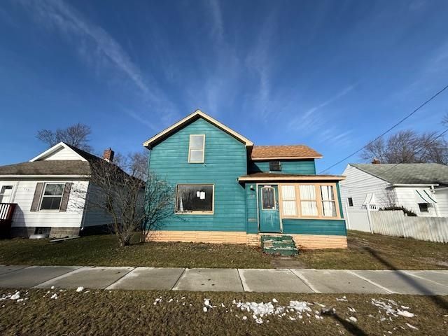 709 N Wenona Avenue, Bay City, MI 48706
