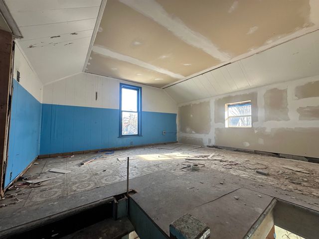 709 N Wenona Avenue, Bay City, MI 48706