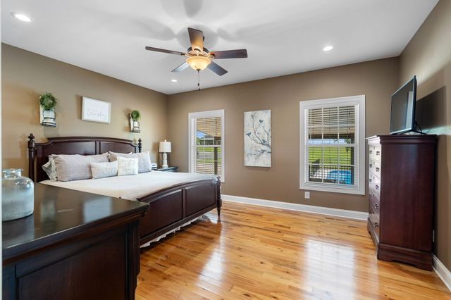 5812 Campbell Rd, Cross Plains, TN 37049
