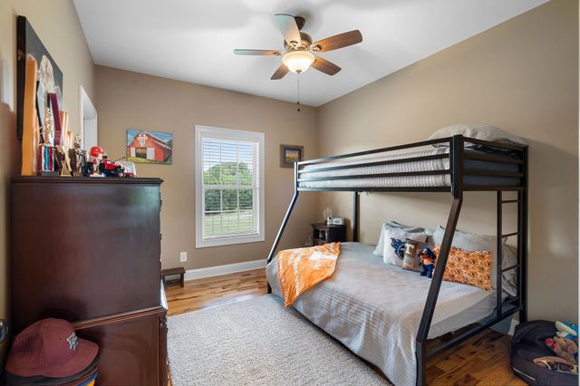 5812 Campbell Rd, Cross Plains, TN 37049