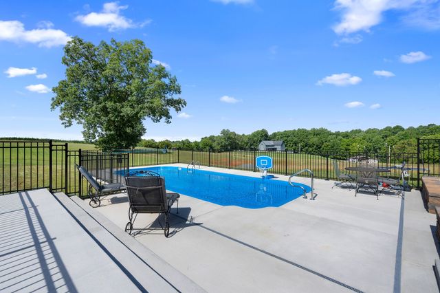 5812 Campbell Rd, Cross Plains, TN 37049