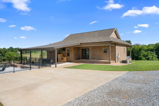 5812 Campbell Rd, Cross Plains, TN 37049