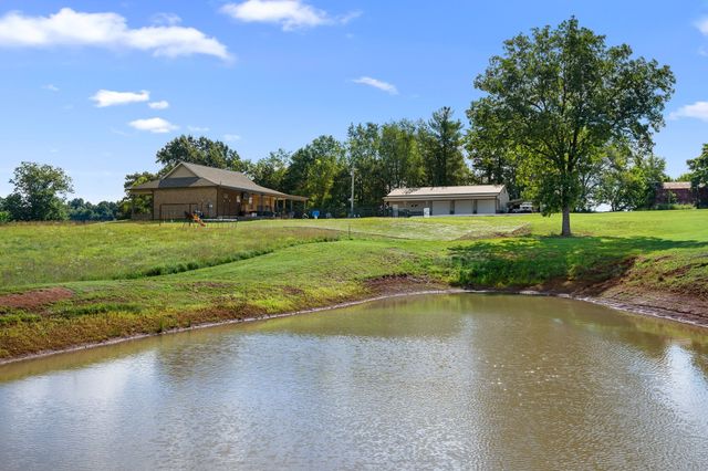 5812 Campbell Rd, Cross Plains, TN 37049