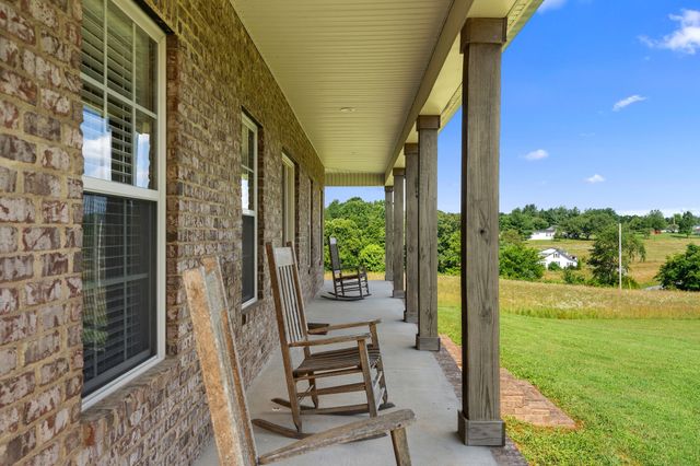 5812 Campbell Rd, Cross Plains, TN 37049