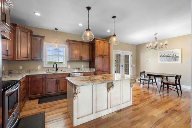 5812 Campbell Rd, Cross Plains, TN 37049