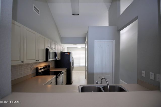 1025 Alabama Avenue, Holly Hill, FL 32117