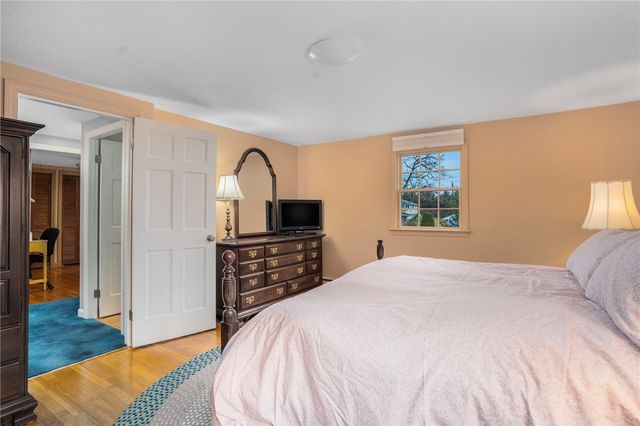 74 Maize Corn Road, Portsmouth, RI 02871