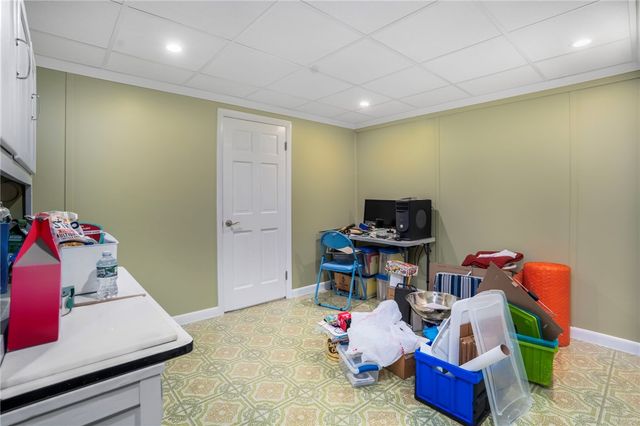 74 Maize Corn Road, Portsmouth, RI 02871