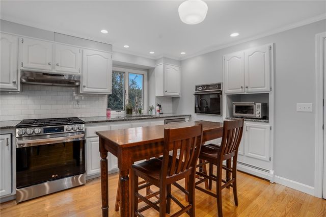 74 Maize Corn Road, Portsmouth, RI 02871