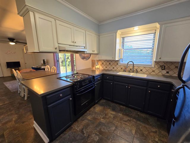 11 Berrywood Circle, Little Rock, AR 72205