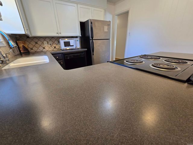 11 Berrywood Circle, Little Rock, AR 72205