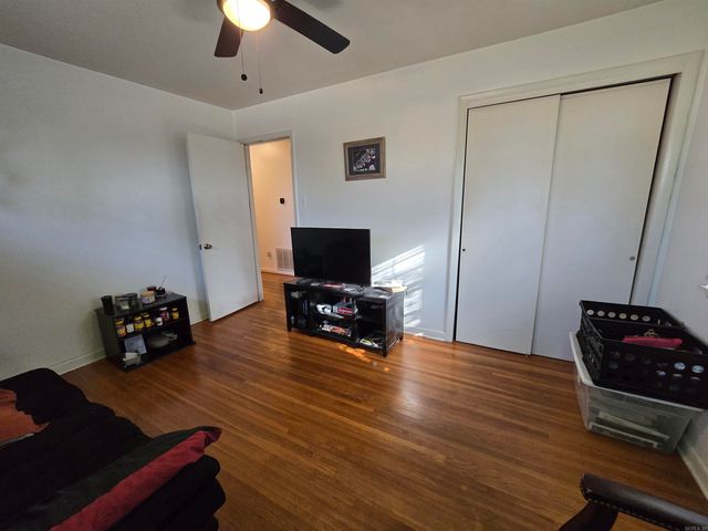 11 Berrywood Circle, Little Rock, AR 72205