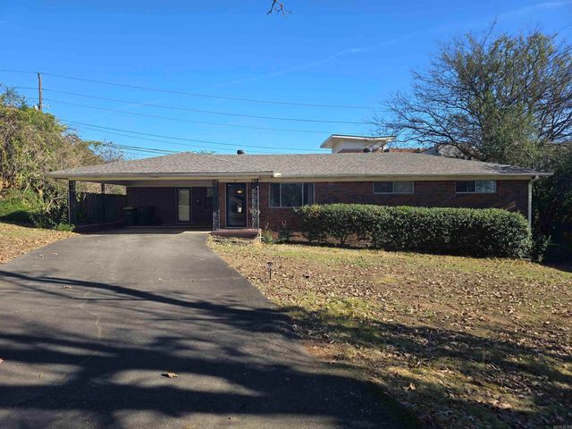 11 Berrywood Circle, Little Rock, AR 72205