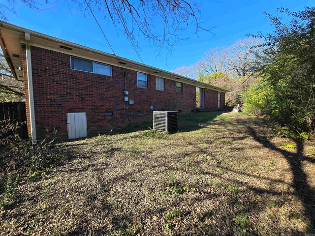 11 Berrywood Circle, Little Rock, AR 72205