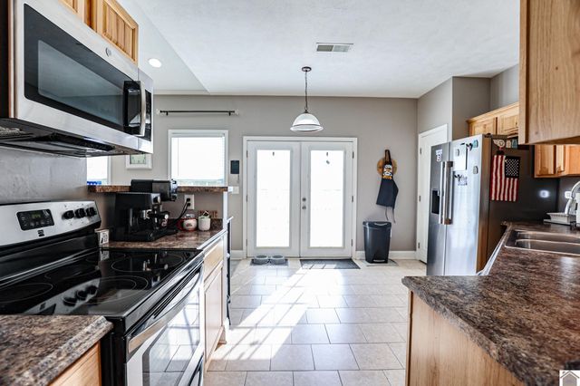 160 Keeneland Court, Paducah, KY 42001