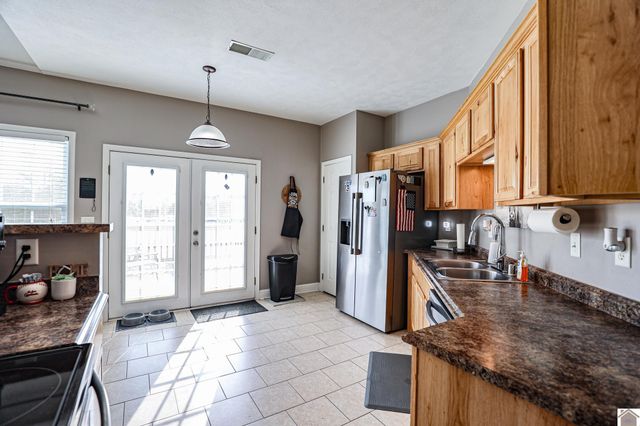 160 Keeneland Court, Paducah, KY 42001