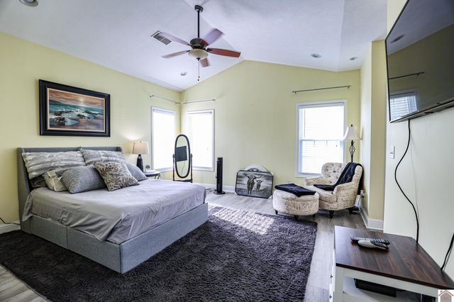 160 Keeneland Court, Paducah, KY 42001