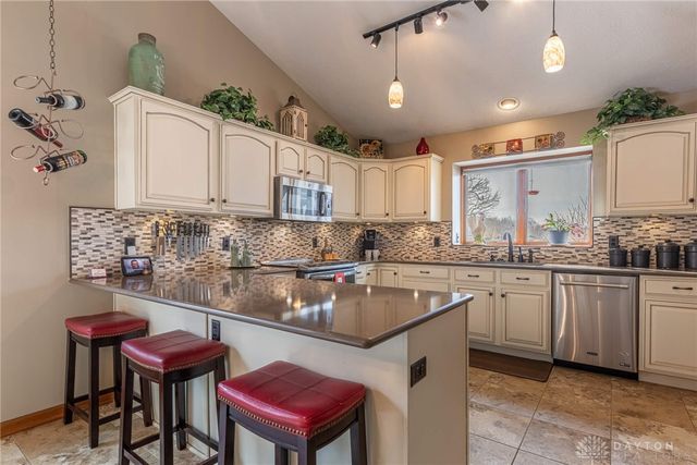 2223 Four Seasons Trail, Miami Twp, OH 45342