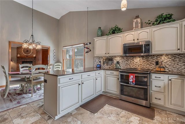 2223 Four Seasons Trail, Miami Twp, OH 45342