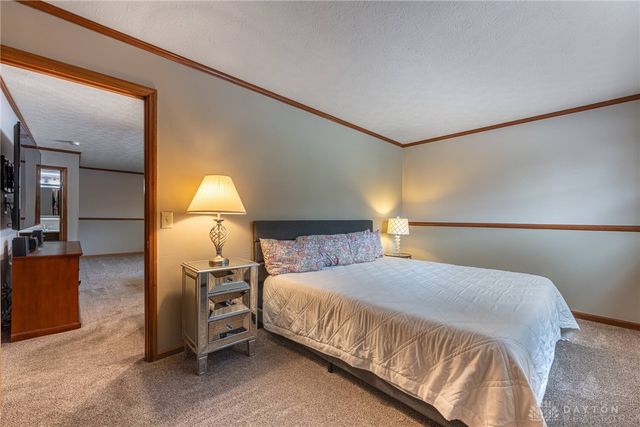 2223 Four Seasons Trail, Miami Twp, OH 45342