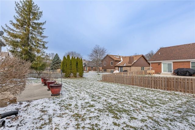 2223 Four Seasons Trail, Miami Twp, OH 45342
