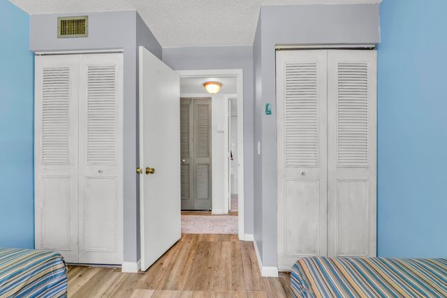 3744 Savoy Lane E2, West Palm Beach, FL 33417