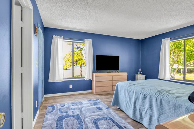 3744 Savoy Lane E2, West Palm Beach, FL 33417