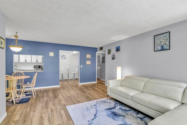 3744 Savoy Lane E2, West Palm Beach, FL 33417