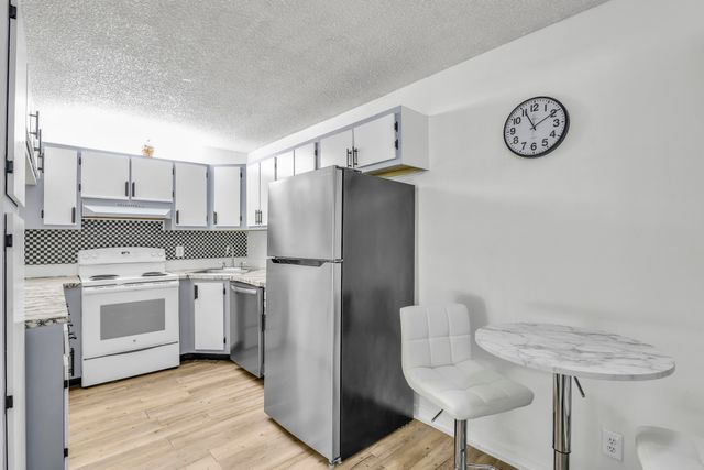 3744 Savoy Lane E2, West Palm Beach, FL 33417