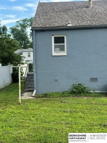 2523 Sharon Drive, Omaha, NE 68112