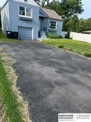 2523 Sharon Drive, Omaha, NE 68112