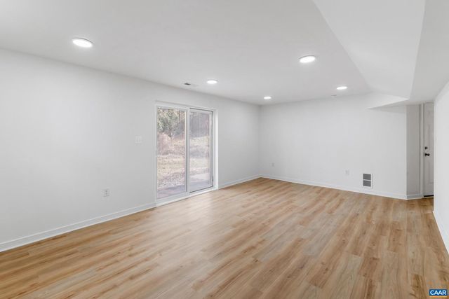 102 N BAKER ST, Charlottesville, VA 22901