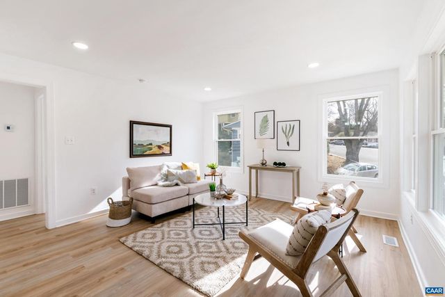 102 N BAKER ST, Charlottesville, VA 22901