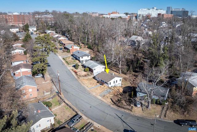 102 N BAKER ST, Charlottesville, VA 22901