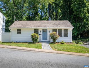102 N BAKER ST, Charlottesville, VA 22901