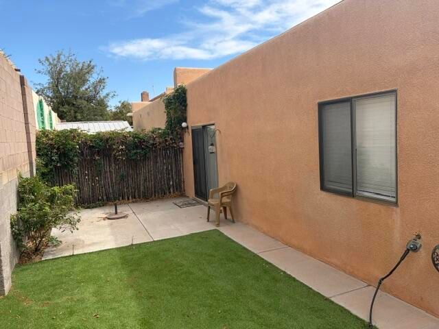 1554 Donette Place NE, Albuquerque, NM 87112